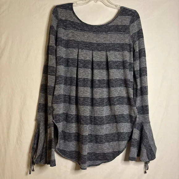We the Free Gray Blue Striped Tie Flare Sleeve Knit Top Tunic Size Small Boho - Picture 8 of 15